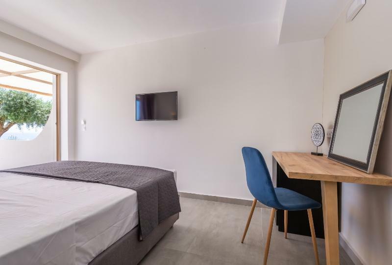 Anasa Corfu (Adults Only) Aparthotel Benitses  Exterior photo
