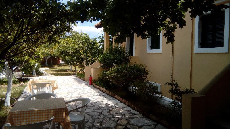 Anasa Corfu (Adults Only) Aparthotel Benitses  Exterior photo